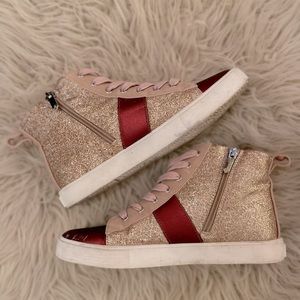 Sam Edelman Girls High-tops. Gold glitter with pink and burgundy accents.